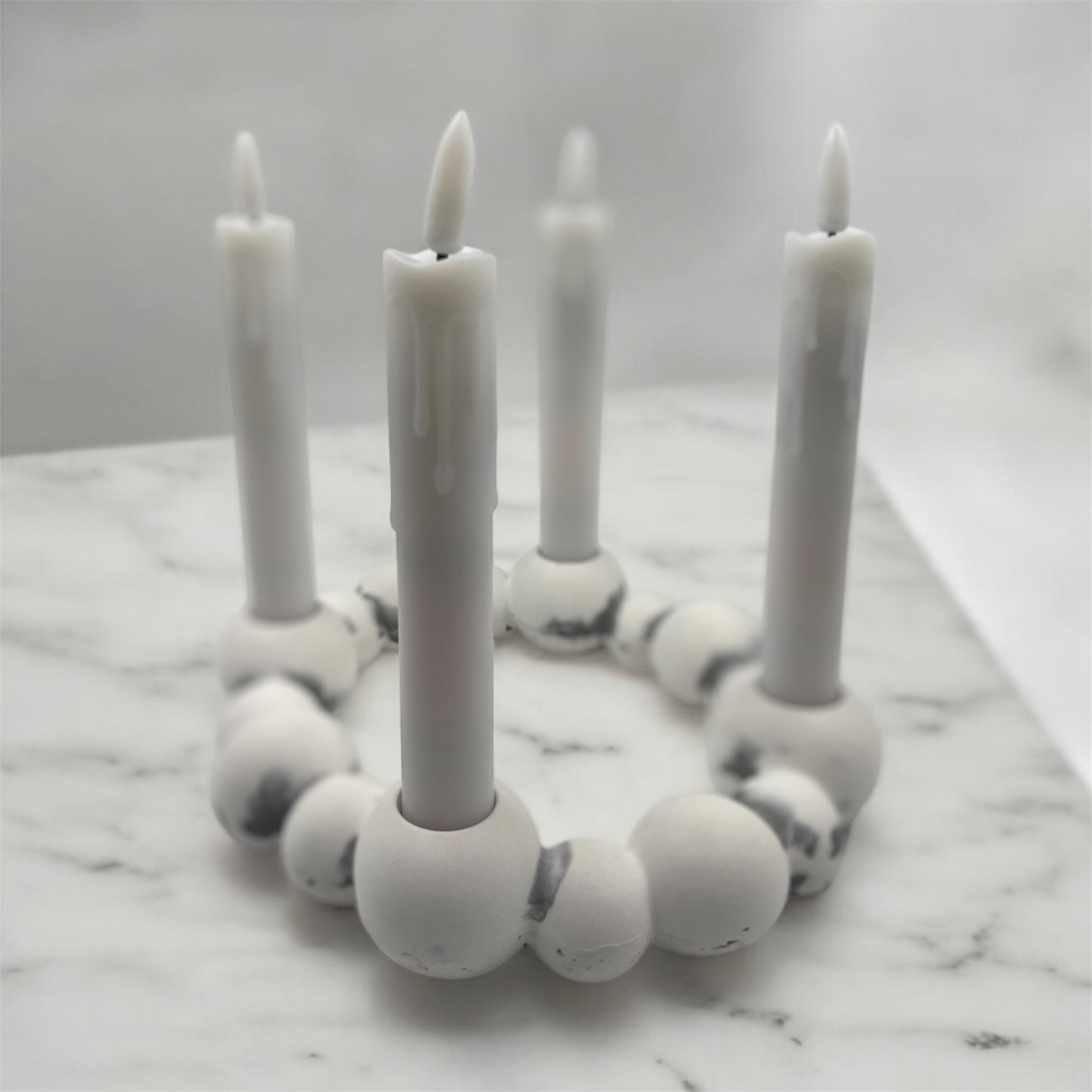 Bubble candle holder